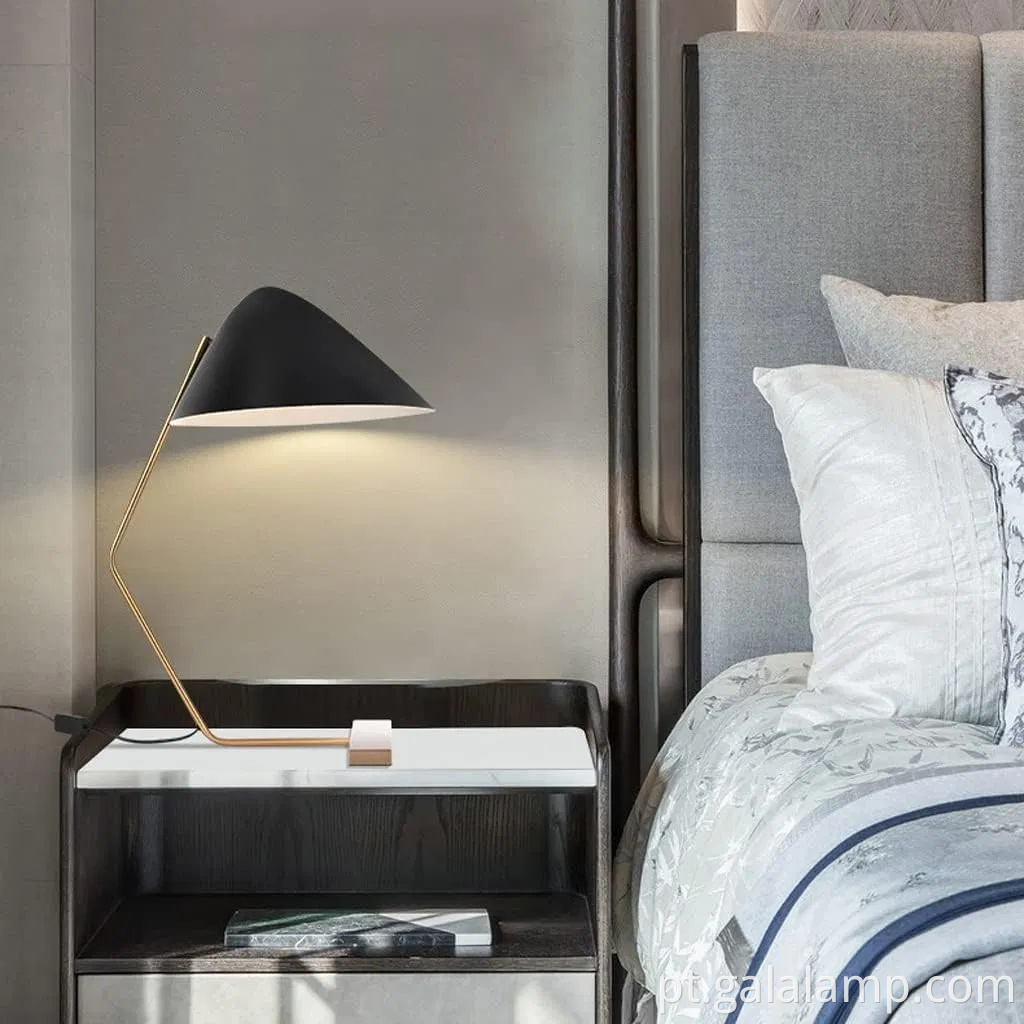 Lâmpada de mesa led nórdica elegante para decoração moderna do quarto